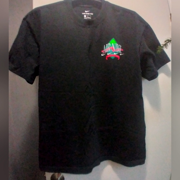 Nike Other - Mens Nike black tshirt
